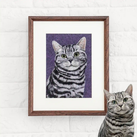 Custom wool felt portrait of Xiaoren the American Shorthair, framed in wood with a purple background and lifelike detail.