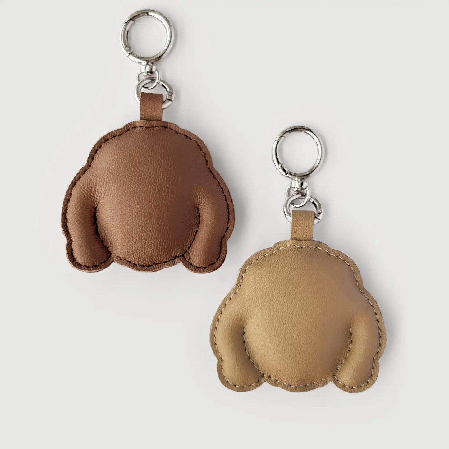 Breloque lapin aux oreilles droites en cuir fait main